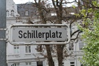 Straßenschild Schillerplatz
